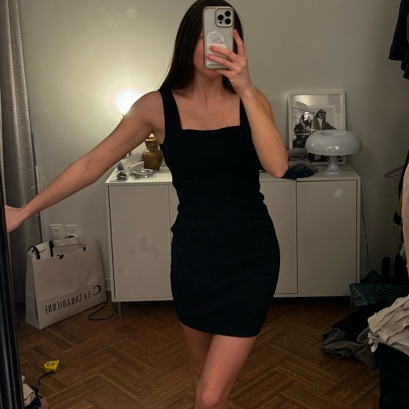 Le château black mini dress size small - Picture 2 of 6